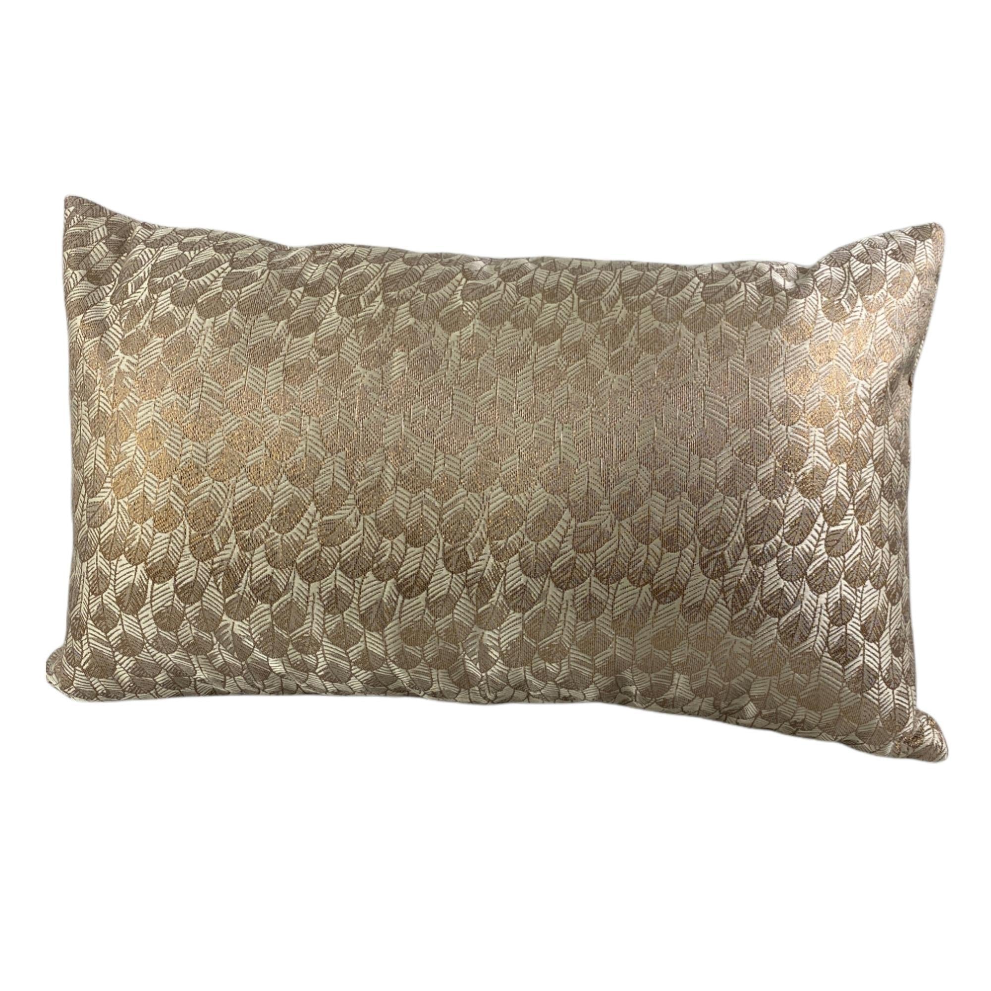 COJIN RECTANGULAR PRINT DORADO 425-87157